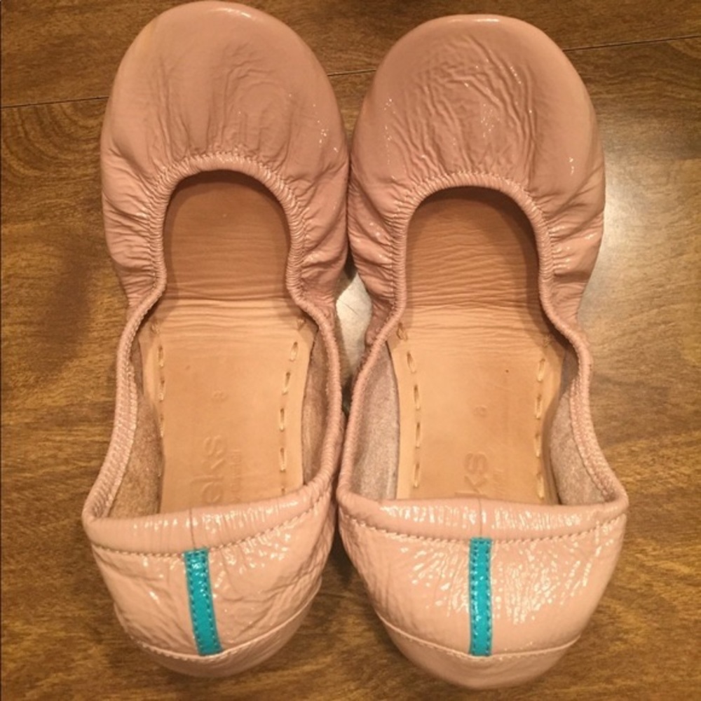 Brand New Blush Patent Tieks in Original Packaging